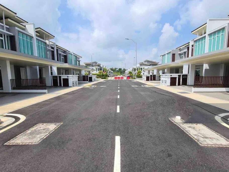 Luxury 2-Storey Terrace House Near Ioi City Mall Putrajaya Dış mekan fotoğraf
